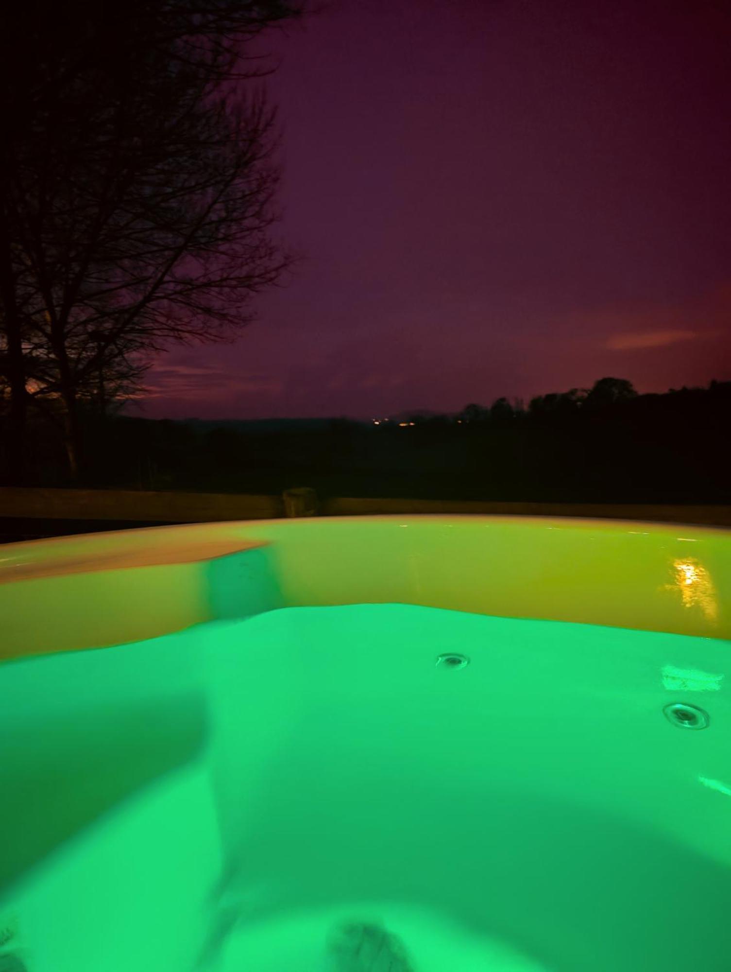 Caplor Glamping & Lodges Hereford Exteriér fotografie