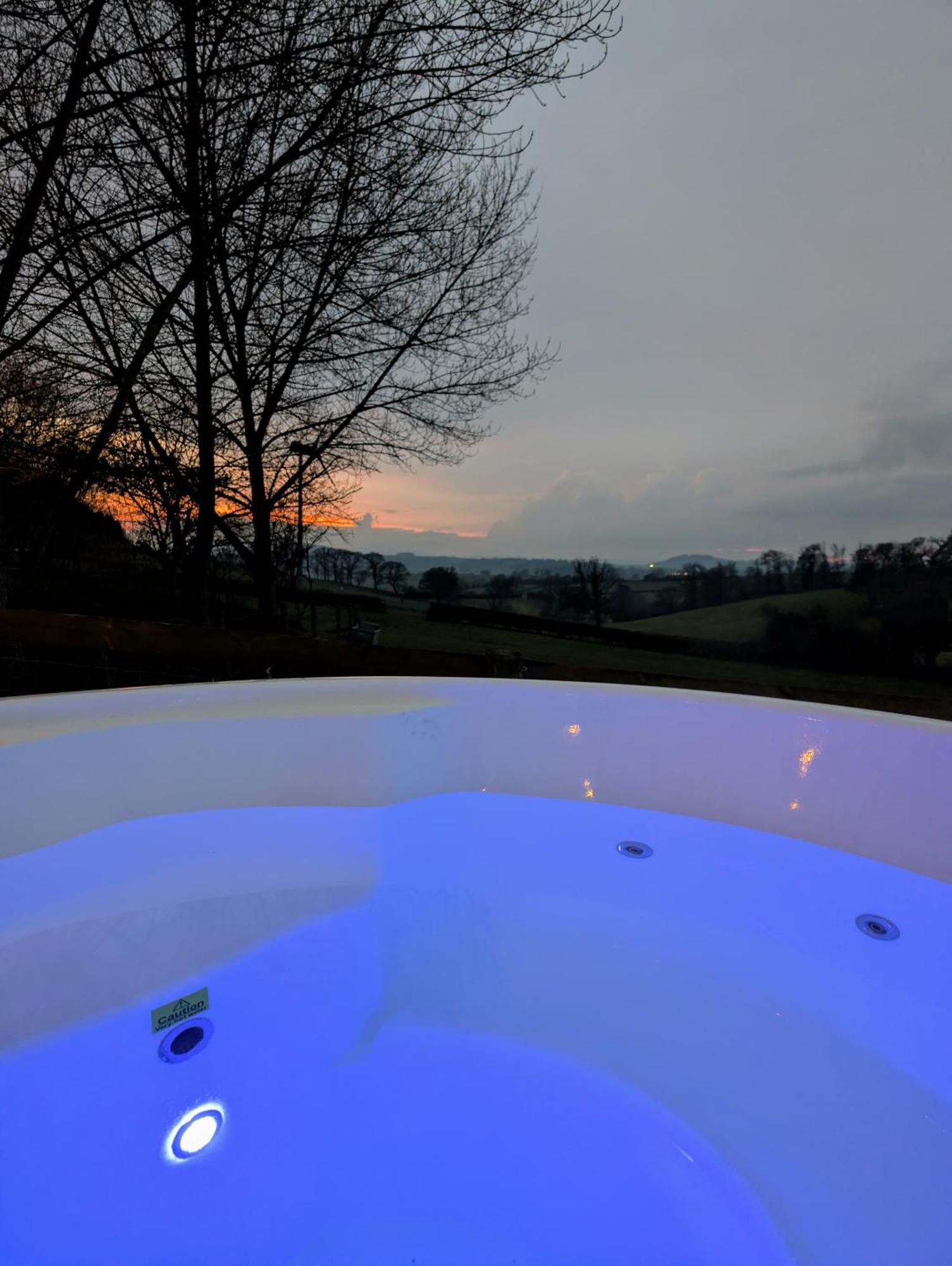 Caplor Glamping & Lodges Hereford Exteriér fotografie