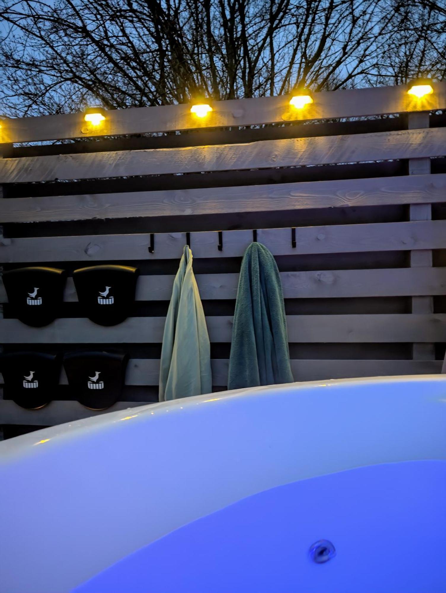 Caplor Glamping & Lodges Hereford Exteriér fotografie